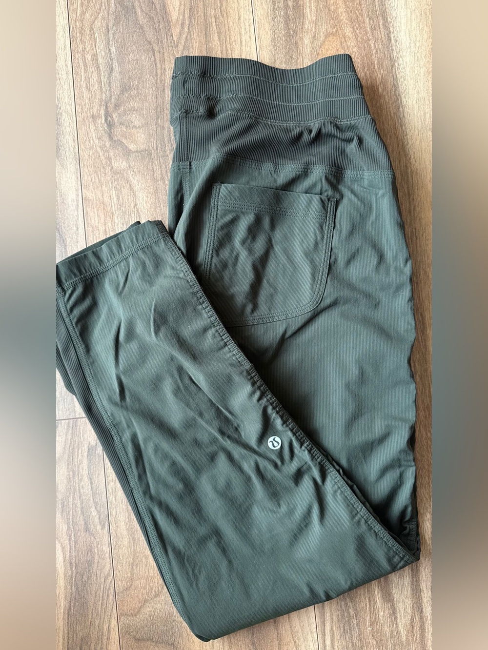 lululemon athletica Men's Dark Olive Ribbed Joggers